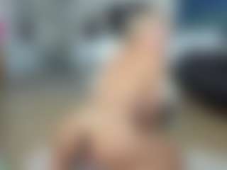 Pokaz na żywo z Nikki - Brown Eyes Blonde Hair na Camsoda