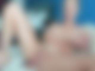 Live cam show with Nikki - Dildo on googirlz