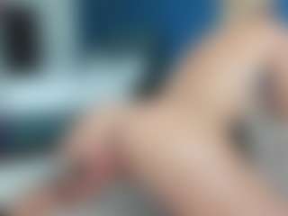 Live cam show with Nikki - Amateur on SmokeAndPoke