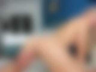 Live cam show with Nikki - Fingers on fuck-show.com