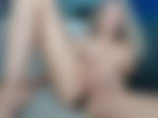 Live cam show with Nikki - Amateur Toys on livesexfox.com