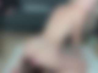 Live cam show with Nikki - Huge on Mixed Magazine Live