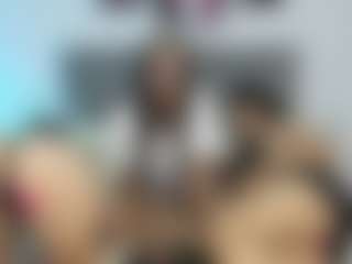 Live cam show with Alexaa-evans - Bikini on Camsoda