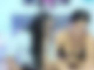 Live cam show with Alexaa-evans - Flashing on chickslive.net