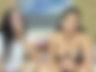 Live cam show with Alexaa-evans - Flashing on CamSodaAdn