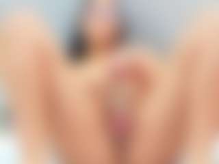 Live cam show with Samara - Ebony on Uber Horny | colombia