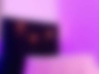 Live cam show with Samara - Big Tits on CamwithHer