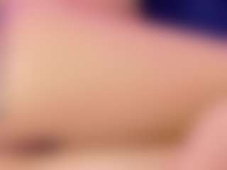 Live cam show with Samara - Hairy Pussy Brown Hair on TastyBlacksLive