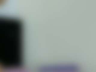 Live cam show with Samara - Black Petite on Camsoda