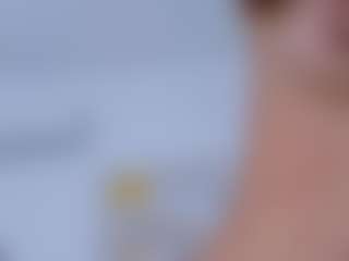 Live cam show with Samara - Foot Fetish Brown Hair on StripNow