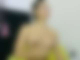 Live cam show with Samara - Hairy Pussy on Camsoda