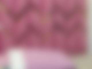 Live cam show with Samara - Black Squirt on Camsoda