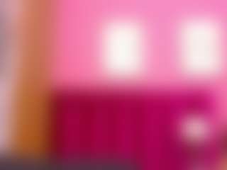 Live cam show with Samara - Petite Teen (18+) on sexylive.show