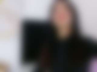 Spettacolo in cam dal vivo con Samara - Threesome su Camsoda