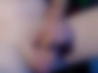 Live cam show with Justmehorny - Cock Rating on Milf Play