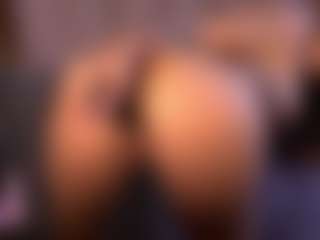 Live cam show with Teya - Shaved Pussy Brown Hair on https://playwithruby.com