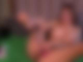 Live cam show with Teya - Teen (18+) on Stripli.com