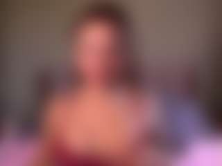 Live cam show with Teya - Spank Brown Hair on Camsoda