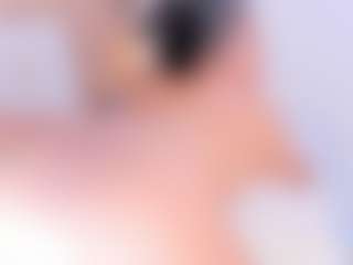 Live cam show with hannnasmith - College MILF on liverealitysex.com