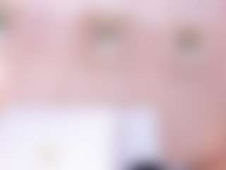 Live cam show with hannnasmith - Granny Squirt on Mixed Magazine Live