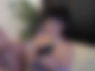 Live cam show with IssaAndNeronn - Smoking on Cam Slut