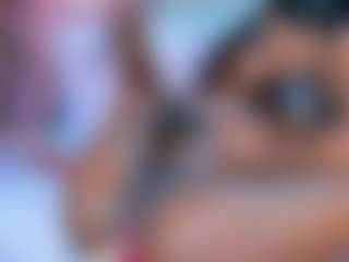 Live cam show with lyrus-shine - Green Eyes on Camsoda