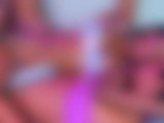 Live cam show with lyrus-shine - Red Hair on friskycurves.com