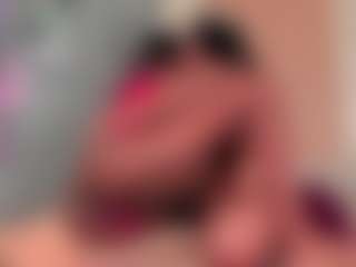 Live cam show with lyrus-shine - Foot Fetish on Milfs Live