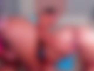 lyrus-shine's Live Sex Cam Show