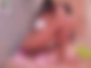 Live cam show with lyrus-shine - Green Eyes on Soda Cam