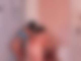 Live cam show with lyrus-shine - Strip on Gym Cam Girls