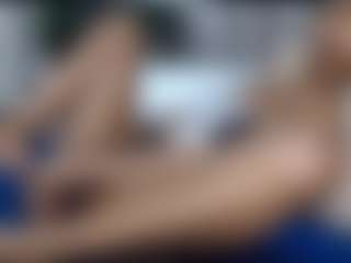 Live cam show with Nisha-Lee - Flashing on fapnchat