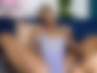 Nisha-Lee's Live Sex Cam Show