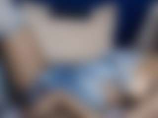 Live cam show with Nisha-Lee - Strip Mature on fuklive.com