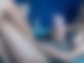 Live cam show with Nisha-Lee - Skinny on Camsoda