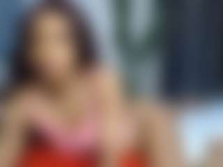 Live cam show with Sexy-Alma - Shaved Pussy on sexylivex.com