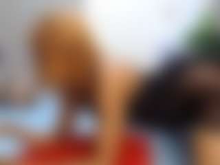 Live cam show with Sexy-Alma - Bedroom on Strip Flash - Live Sex Shows