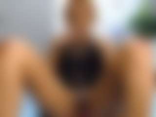 Live cam show with Sexy-Alma - Bedroom on Strip Flash - Live Sex Shows