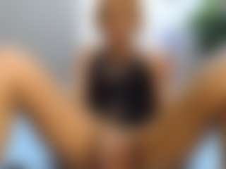 Live cam show with Sexy-Alma - Anal on Strip Flash - Live Sex Shows