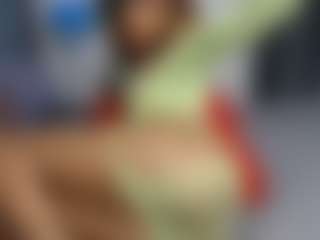 Live cam show with Sexy-Alma - Shaved Pussy on Camsoda