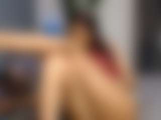 Live cam show with Sexy-Alma - Striptease on googirlz