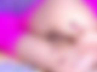 Live cam show with violetta-lond - Bikini on CamSextacy