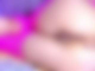 Live cam show with violetta-lond - Average on Camsoda