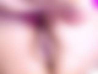 Live cam show with violetta-lond - Bikini on luckytryst.com