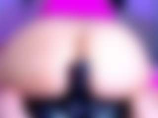 Live cam show with violetta-lond - Bikini on Camsoda