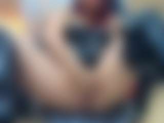 Live cam show with AnabellaThompson - Facial on Dare Cams