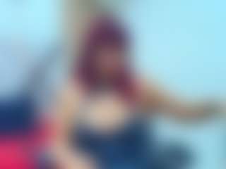 AnabellaThompson MILF webcam performer live streaming