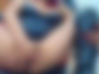 Live cam show with AnabellaThompson - Facial on sexylive.show
