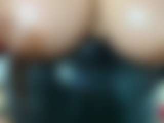 Live cam show with AnabellaThompson - Bondage on AdultVida.com