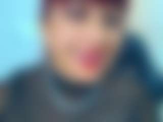 AnabellaThompson MILF webcam performer live streaming
